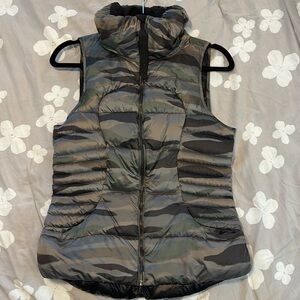 🖤💚 Lululemon Fluffin Awesome Vest Camo Butter Pink MultiGoose Down 💚🖤